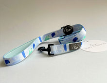 Load image into Gallery viewer, Brush Strokes Pattern Lead