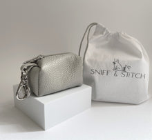 Load image into Gallery viewer, Squirrel Grey Poo Bag holder