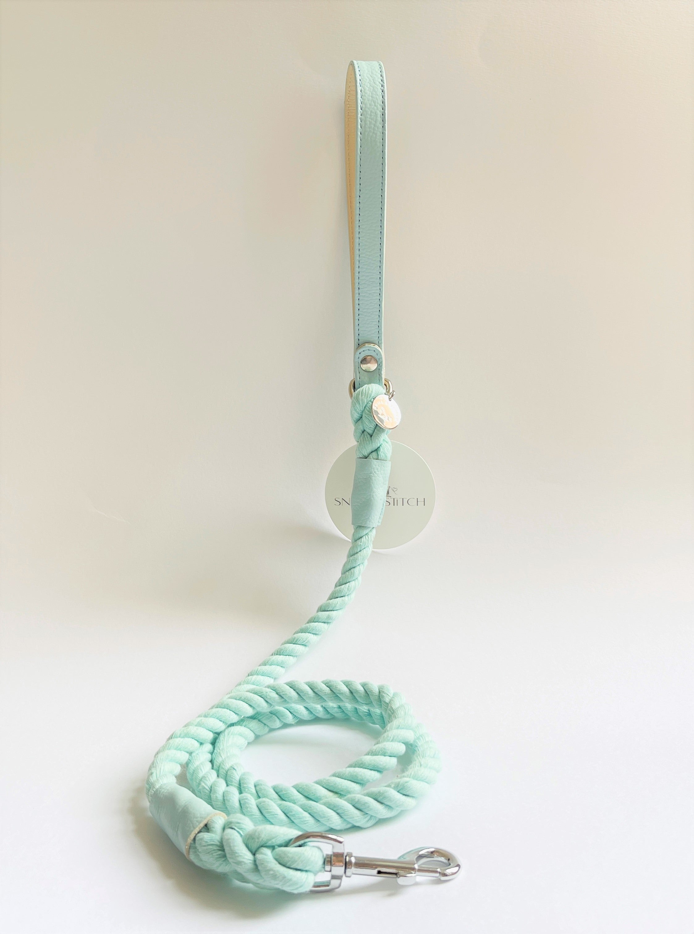 Aquamarine Traditional Leather and Rope Dog Lead – sniffandstitch